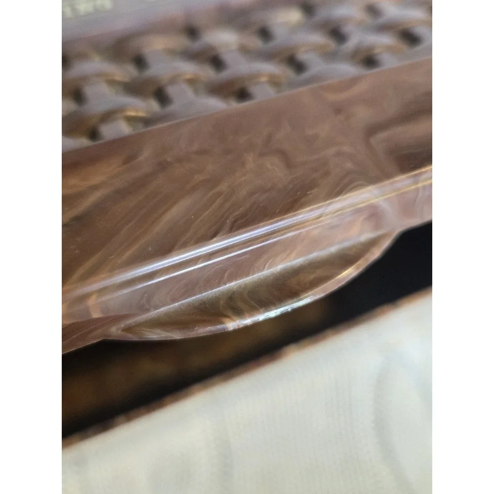 Brown Plastic Sewing Caddy w\ Handle, Magnetic Needle Holder & Organizer Vintage